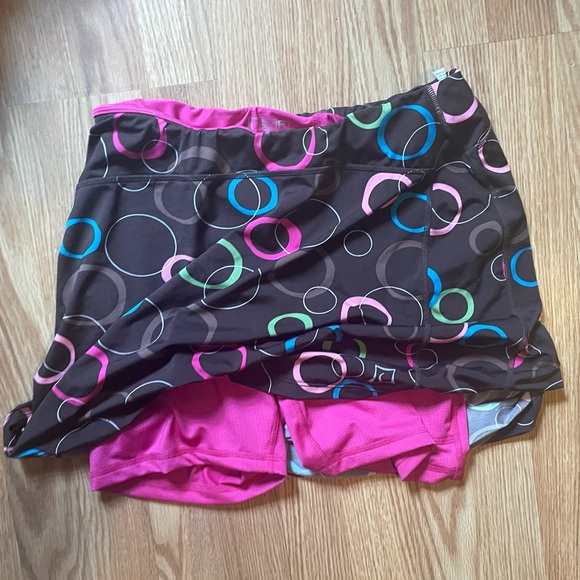 GROOVY MINI SKIRT 💖 - Picture 4 of 5